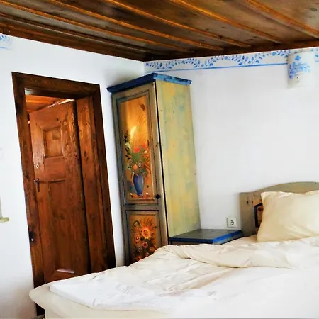 за гости The Old House Hotel Velingrad