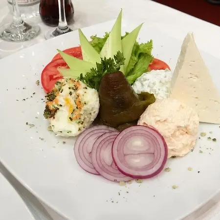 за гости The Old House Hotel Velingrad